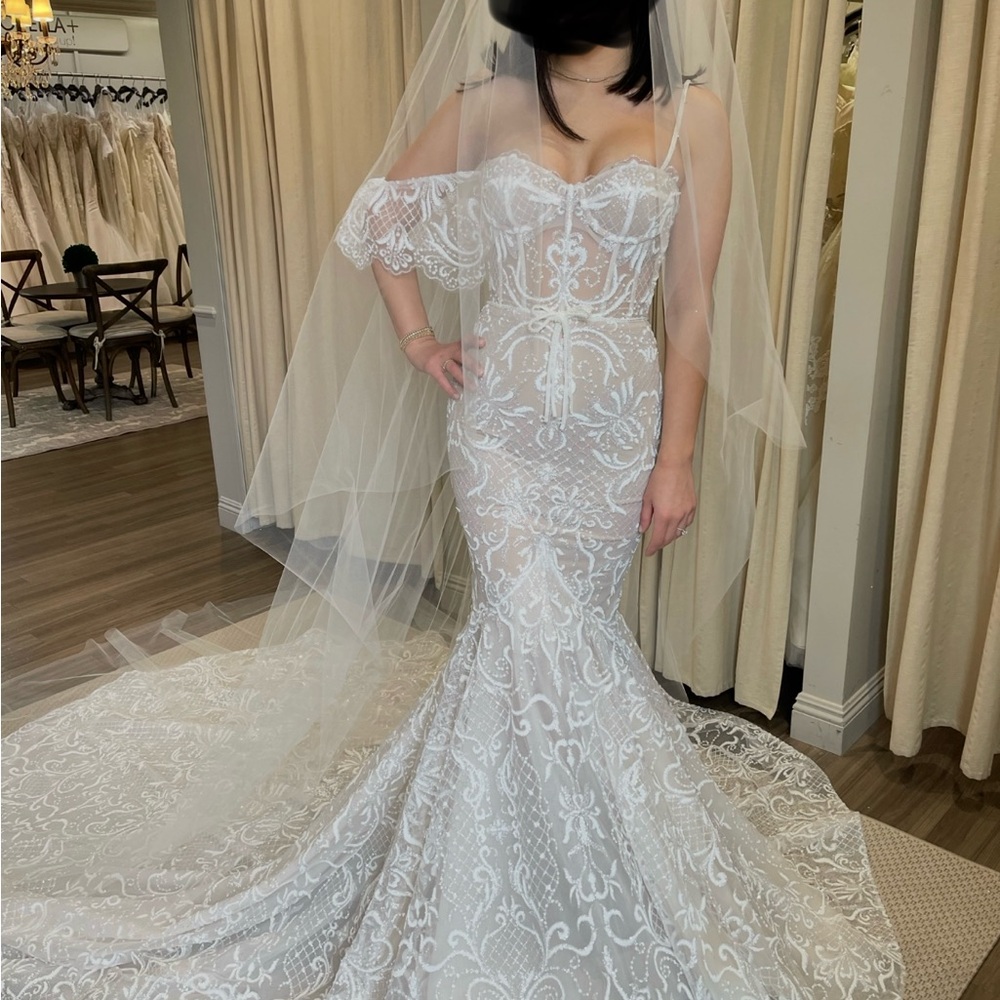 Elegant White Lace Maxi Dress